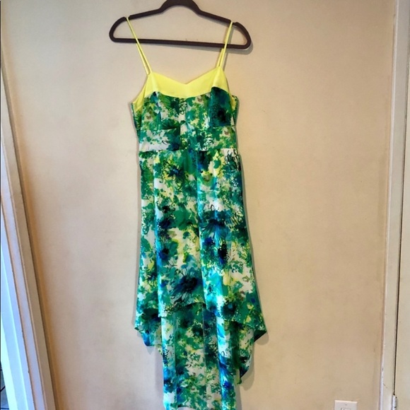 ROMEO & JULIET COUTURE SWEATHEART HI-LO MAXI DRESS - Picture 2 of 4